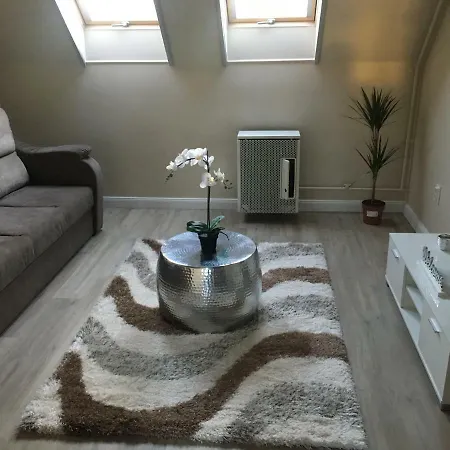 شقة Glamour Apartman
