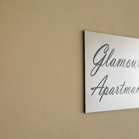 Glamour Apartman * إغير