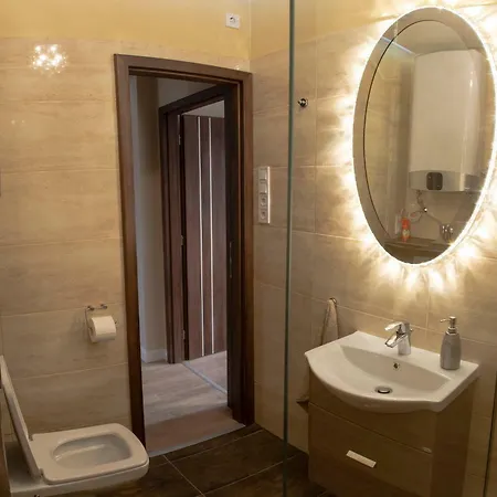 Glamour Apartman * إغير